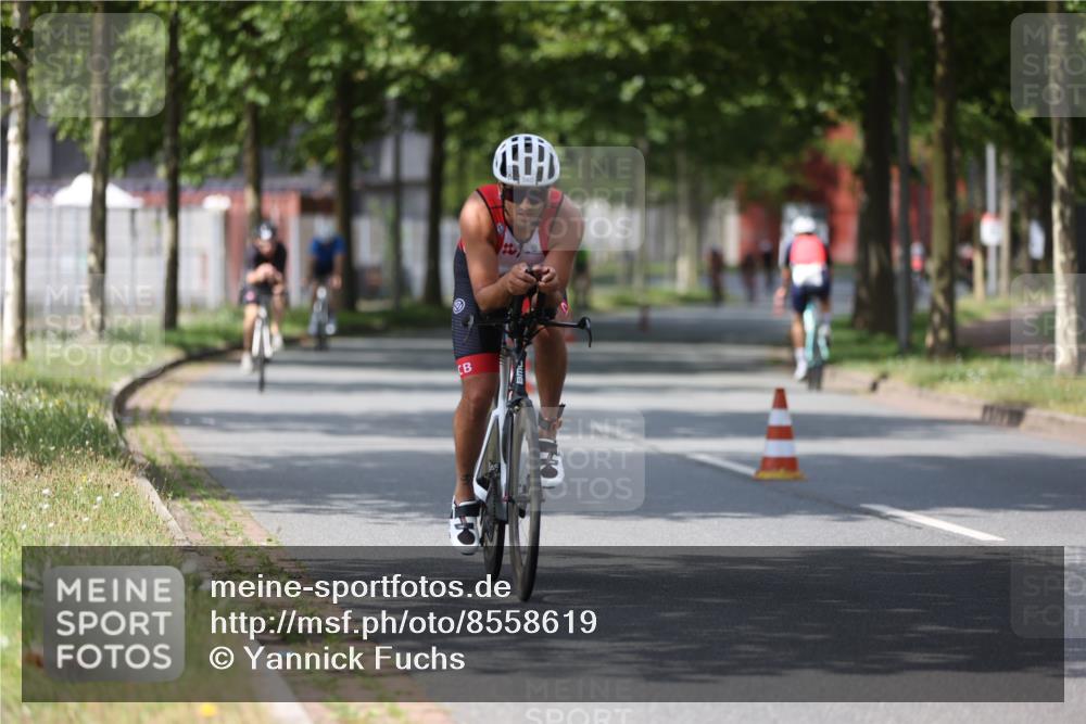 10.08.2025 - GEWOBA Citytriathlon Bremen Yannick Fuchs http://msf.ph/oto/8558619 10.08.2025 12:33:48 Radfahren 560, 635, 741, 856, 858, 867, 895 meine-sportfotos.de