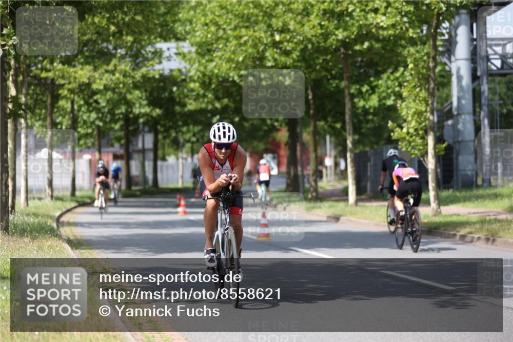 10.08.2025 - GEWOBA Citytriathlon Bremen Yannick Fuchs http://msf.ph/oto/8558621 10.08.2025 12:33:48 Radfahren 560, 635, 741, 856, 858, 867, 895 meine-sportfotos.de