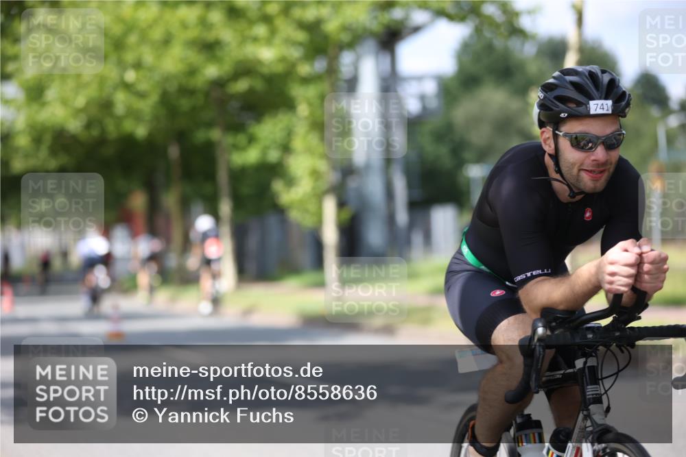 10.08.2025 - GEWOBA Citytriathlon Bremen Yannick Fuchs http://msf.ph/oto/8558636 10.08.2025 12:33:52 Radfahren 560, 635, 637, 741, 768, 856, 858, 867, 895 meine-sportfotos.de