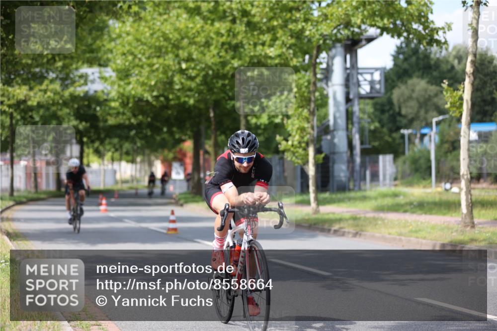 10.08.2025 - GEWOBA Citytriathlon Bremen Yannick Fuchs http://msf.ph/oto/8558664 10.08.2025 12:34:00 Radfahren 560, 635, 637, 741, 768, 858, 867 meine-sportfotos.de