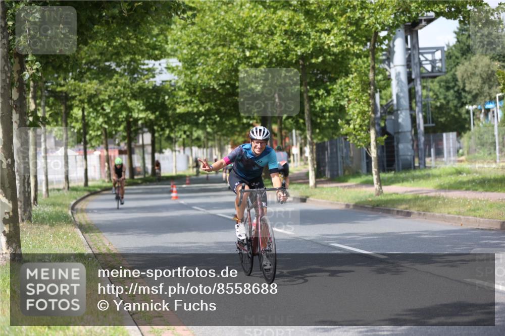 10.08.2025 - GEWOBA Citytriathlon Bremen Yannick Fuchs http://msf.ph/oto/8558688 10.08.2025 12:34:17 Radfahren 553, 686, 822, 834, 891, 912 meine-sportfotos.de
