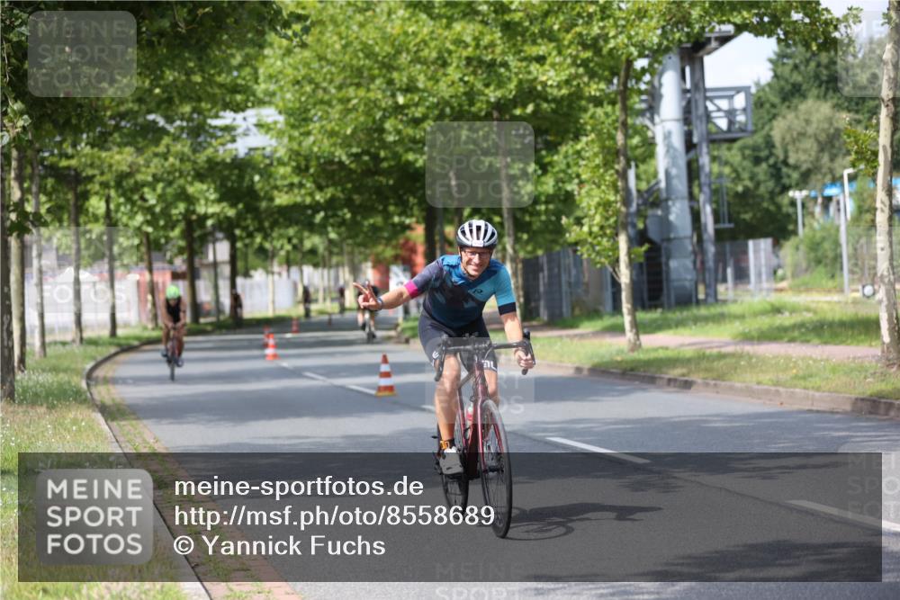10.08.2025 - GEWOBA Citytriathlon Bremen Yannick Fuchs http://msf.ph/oto/8558689 10.08.2025 12:34:17 Radfahren 553, 686, 822, 834, 891, 912 meine-sportfotos.de