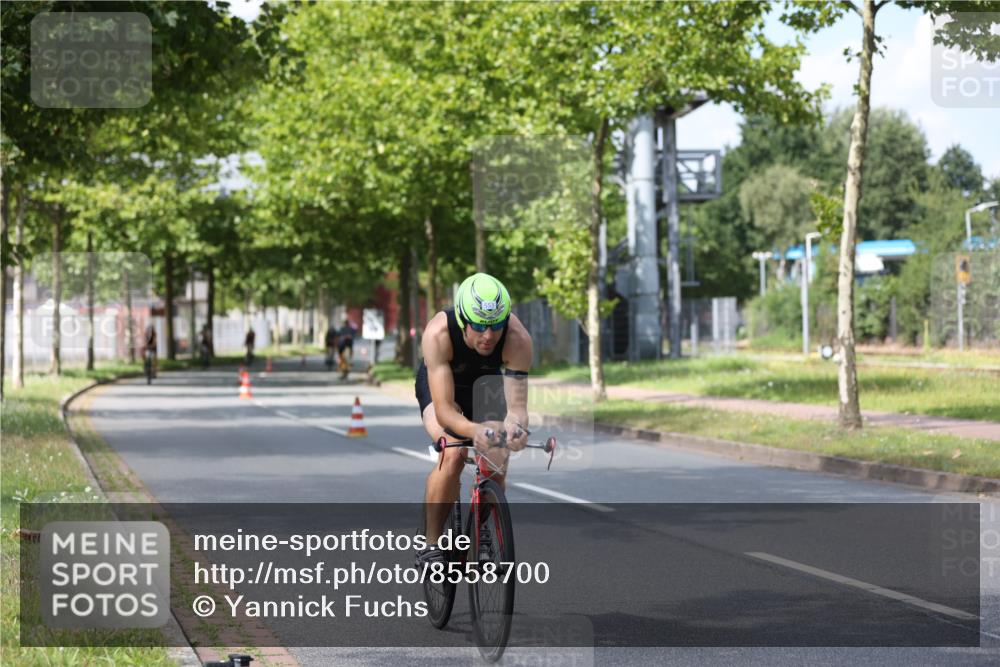 10.08.2025 - GEWOBA Citytriathlon Bremen Yannick Fuchs http://msf.ph/oto/8558700 10.08.2025 12:34:19 Radfahren 553, 686, 822, 834, 891, 912 meine-sportfotos.de