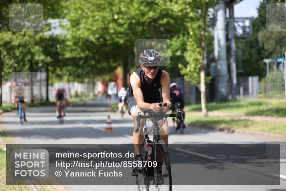 10.08.2025 - GEWOBA Citytriathlon Bremen Yannick Fuchs http://msf.ph/oto/8558709 10.08.2025 12:34:24 Radfahren 553, 686, 822, 834, 891, 912 meine-sportfotos.de
