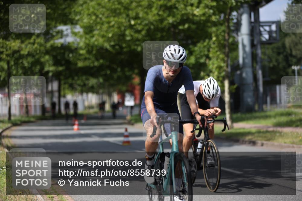 10.08.2025 - GEWOBA Citytriathlon Bremen Yannick Fuchs http://msf.ph/oto/8558739 10.08.2025 12:34:36 Radfahren 584, 591, 632, 686, 736, 826, 841, 891, 912, 914, 1027, 1037 meine-sportfotos.de