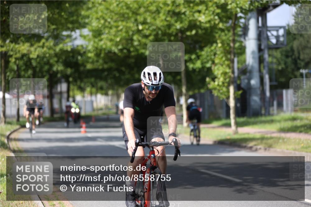10.08.2025 - GEWOBA Citytriathlon Bremen Yannick Fuchs http://msf.ph/oto/8558755 10.08.2025 12:34:44 Radfahren 556, 584, 591, 632, 736, 826, 841, 914, 1027, 1037 meine-sportfotos.de