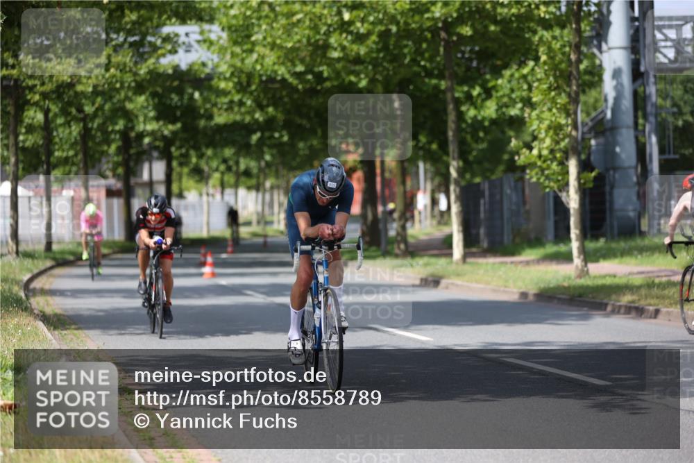10.08.2025 - GEWOBA Citytriathlon Bremen Yannick Fuchs http://msf.ph/oto/8558789 10.08.2025 12:34:58 Radfahren 556, 558, 591, 632, 680, 707, 841, 855, 902, 915, 956, 1035 meine-sportfotos.de
