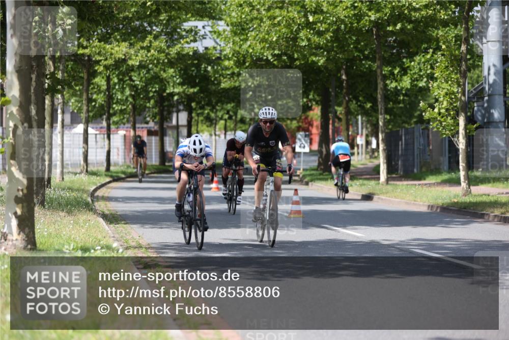 10.08.2025 - GEWOBA Citytriathlon Bremen Yannick Fuchs http://msf.ph/oto/8558806 10.08.2025 12:35:06 Radfahren 558, 680, 707, 855, 902, 915, 956, 977, 1035 meine-sportfotos.de