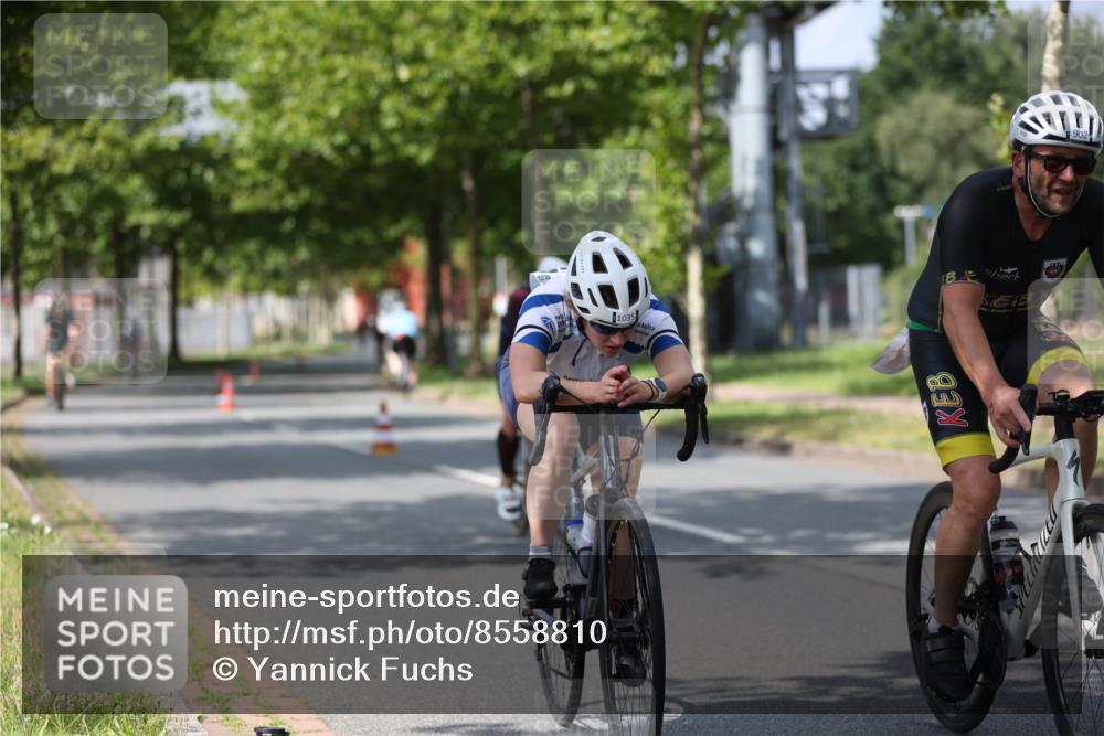10.08.2025 - GEWOBA Citytriathlon Bremen Yannick Fuchs http://msf.ph/oto/8558810 10.08.2025 12:35:07 Radfahren 558, 680, 707, 855, 902, 915, 956, 973, 977, 1035 meine-sportfotos.de