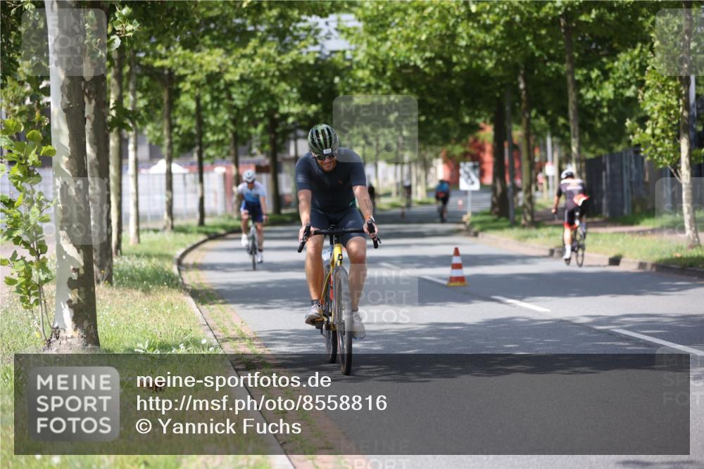 10.08.2025 - GEWOBA Citytriathlon Bremen Yannick Fuchs http://msf.ph/oto/8558816 10.08.2025 12:35:10 Radfahren 558, 579, 680, 707, 855, 902, 915, 956, 973, 977, 1035, 1039 meine-sportfotos.de