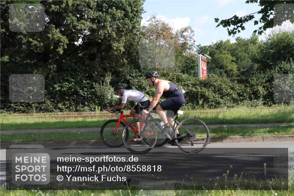 10.08.2025 - GEWOBA Citytriathlon Bremen Yannick Fuchs http://msf.ph/oto/8558818 10.08.2025 10:34:28 Radfahren 213, 358, 456, 500 meine-sportfotos.de