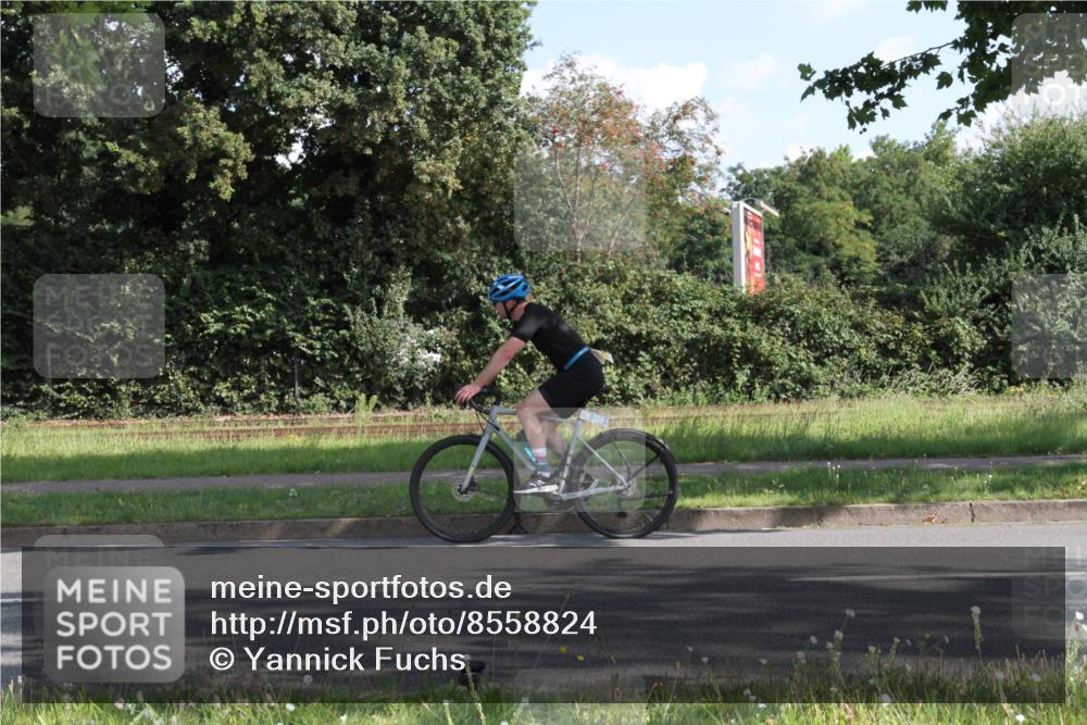 10.08.2025 - GEWOBA Citytriathlon Bremen Yannick Fuchs http://msf.ph/oto/8558824 10.08.2025 10:34:30 Radfahren 213, 358, 456, 500 meine-sportfotos.de
