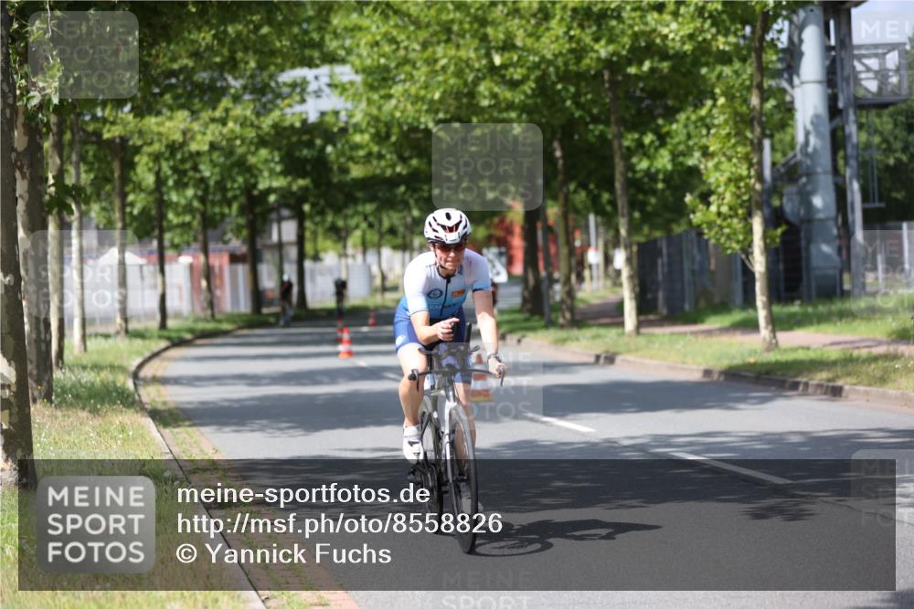 10.08.2025 - GEWOBA Citytriathlon Bremen Yannick Fuchs http://msf.ph/oto/8558826 10.08.2025 12:35:12 Radfahren 558, 579, 707, 855, 902, 915, 956, 973, 977, 1035, 1039 meine-sportfotos.de