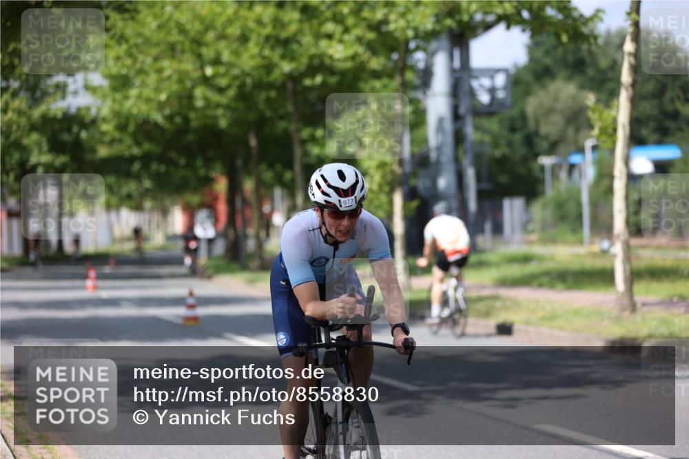10.08.2025 - GEWOBA Citytriathlon Bremen Yannick Fuchs http://msf.ph/oto/8558830 10.08.2025 12:35:13 Radfahren 558, 579, 707, 902, 956, 973, 977, 1035, 1039 meine-sportfotos.de