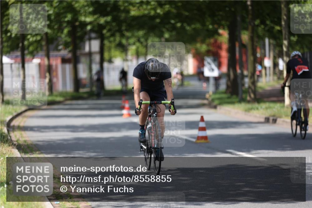 10.08.2025 - GEWOBA Citytriathlon Bremen Yannick Fuchs http://msf.ph/oto/8558855 10.08.2025 12:35:23 Radfahren 558, 579, 642, 719, 742, 833, 919, 973, 977, 1039 meine-sportfotos.de