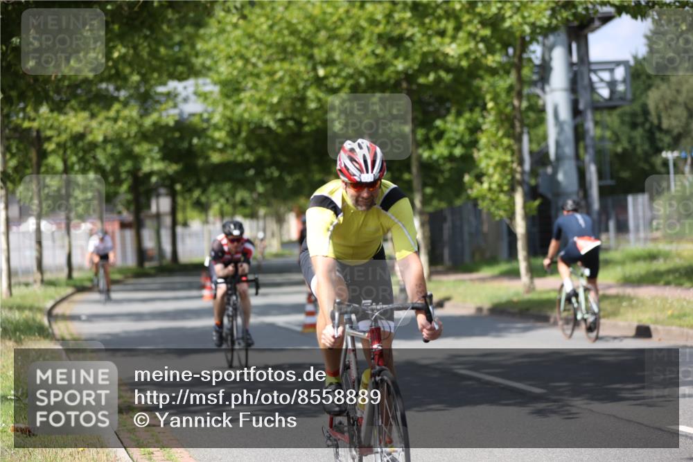 10.08.2025 - GEWOBA Citytriathlon Bremen Yannick Fuchs http://msf.ph/oto/8558889 10.08.2025 12:35:34 Radfahren 579, 642, 719, 742, 763, 783, 833, 919, 933, 1039 meine-sportfotos.de