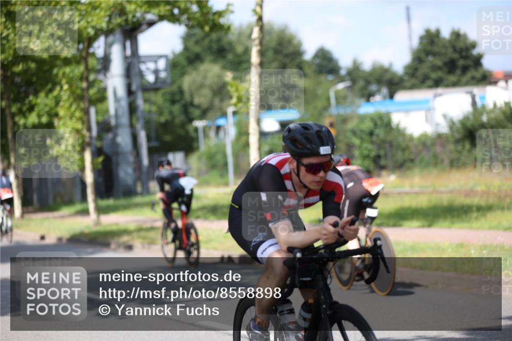 10.08.2025 - GEWOBA Citytriathlon Bremen Yannick Fuchs http://msf.ph/oto/8558898 10.08.2025 12:35:36 Radfahren 642, 719, 742, 763, 783, 833, 919, 933, 966 meine-sportfotos.de