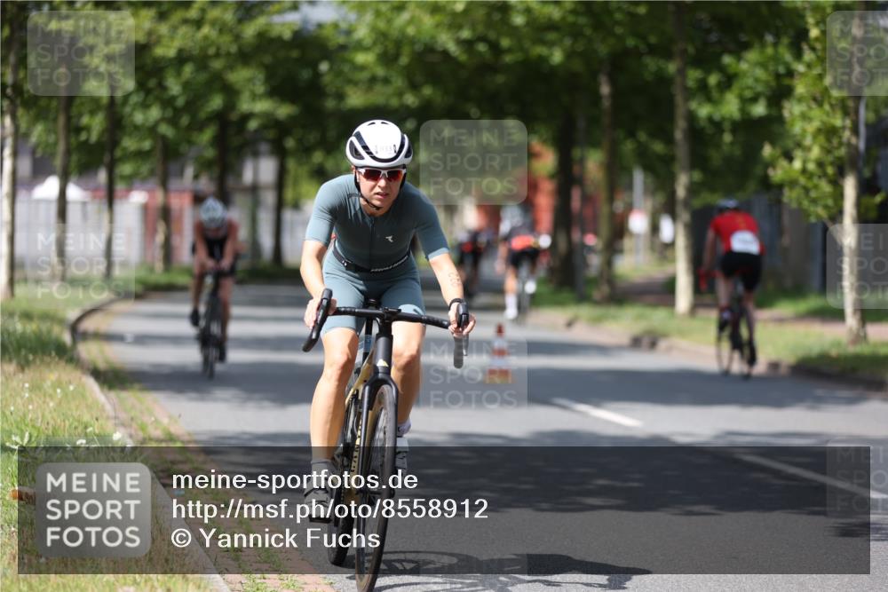 10.08.2025 - GEWOBA Citytriathlon Bremen Yannick Fuchs http://msf.ph/oto/8558912 10.08.2025 12:35:45 Radfahren 719, 763, 783, 833, 843, 919, 933, 966 meine-sportfotos.de