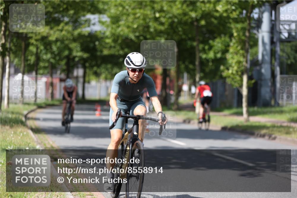10.08.2025 - GEWOBA Citytriathlon Bremen Yannick Fuchs http://msf.ph/oto/8558914 10.08.2025 12:35:46 Radfahren 719, 763, 783, 833, 843, 877, 919, 933, 966 meine-sportfotos.de