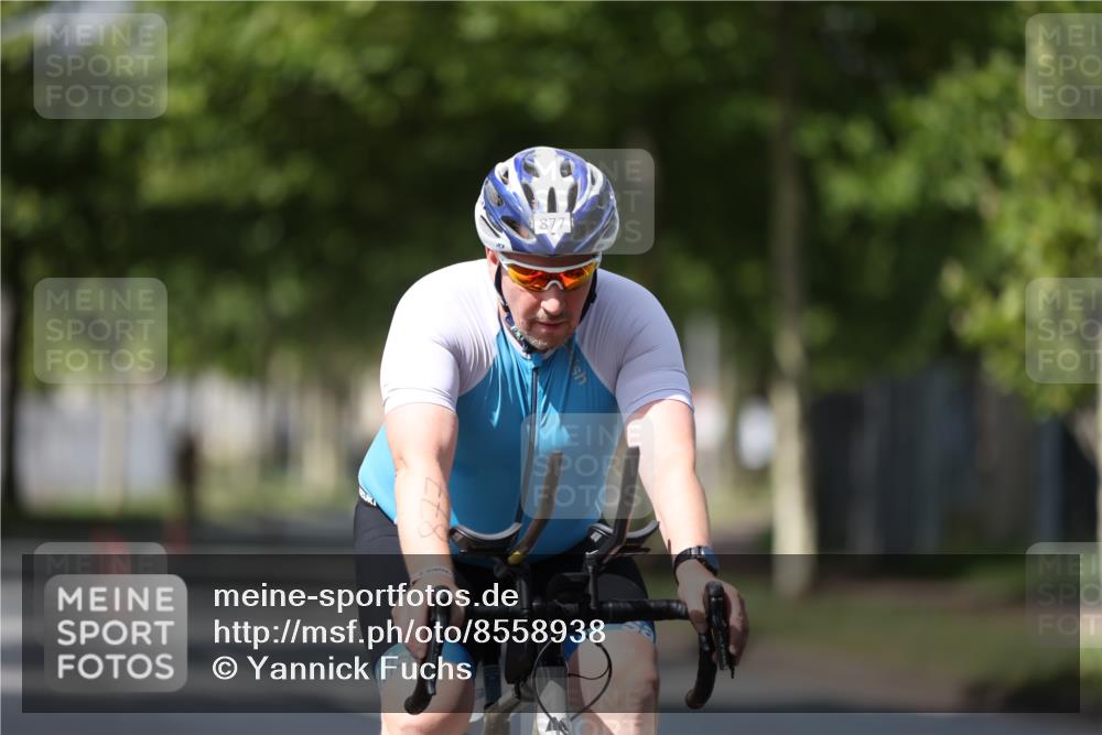 10.08.2025 - GEWOBA Citytriathlon Bremen Yannick Fuchs http://msf.ph/oto/8558938 10.08.2025 12:36:00 Radfahren 567, 636, 759, 843, 877, 966 meine-sportfotos.de