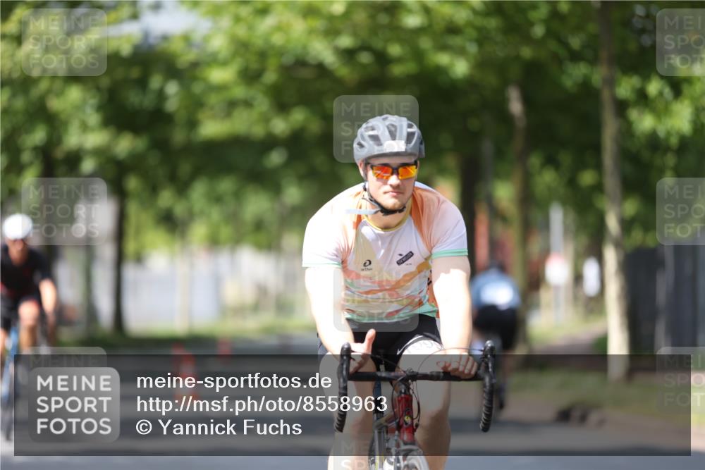 10.08.2025 - GEWOBA Citytriathlon Bremen Yannick Fuchs http://msf.ph/oto/8558963 10.08.2025 12:36:11 Radfahren 567, 582, 636, 639, 759, 877 meine-sportfotos.de