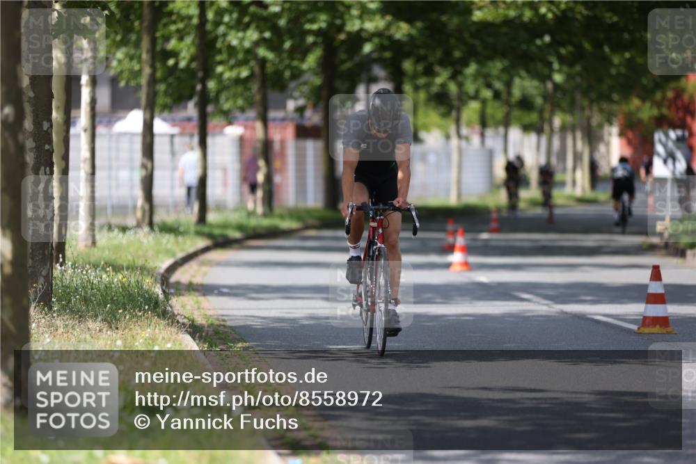 10.08.2025 - GEWOBA Citytriathlon Bremen Yannick Fuchs http://msf.ph/oto/8558972 10.08.2025 12:36:15 Radfahren 565, 567, 582, 599, 636, 639, 759, 766 meine-sportfotos.de