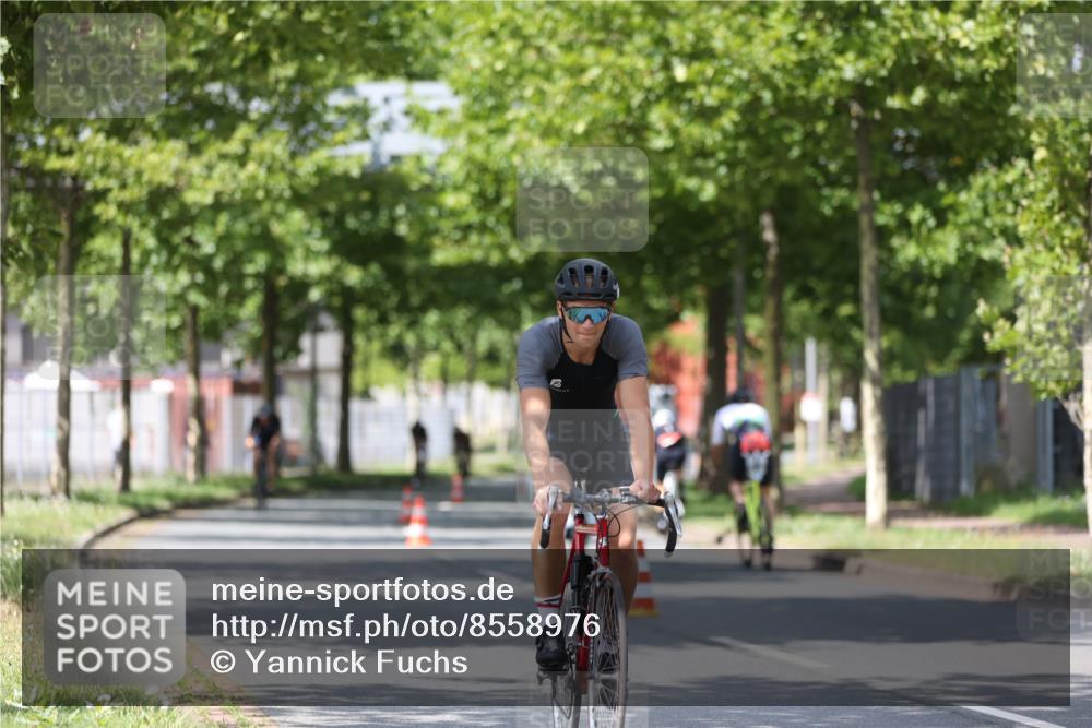 10.08.2025 - GEWOBA Citytriathlon Bremen Yannick Fuchs http://msf.ph/oto/8558976 10.08.2025 12:36:16 Radfahren 565, 567, 582, 599, 636, 639, 759, 766, 790 meine-sportfotos.de