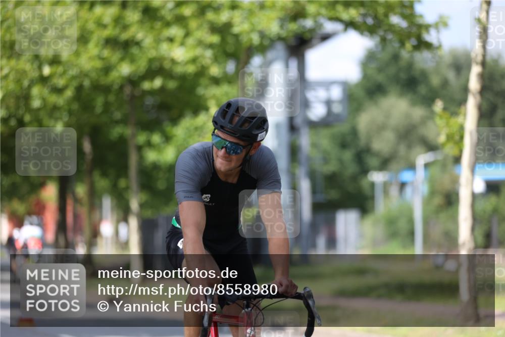 10.08.2025 - GEWOBA Citytriathlon Bremen Yannick Fuchs http://msf.ph/oto/8558980 10.08.2025 12:36:16 Radfahren 565, 567, 582, 599, 636, 639, 759, 766, 790 meine-sportfotos.de