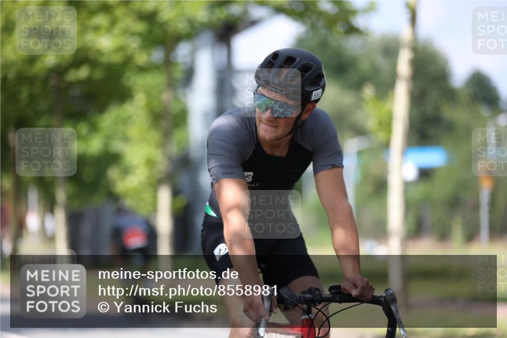 10.08.2025 - GEWOBA Citytriathlon Bremen Yannick Fuchs http://msf.ph/oto/8558981 10.08.2025 12:36:17 Radfahren 565, 567, 582, 599, 636, 639, 759, 766, 790 meine-sportfotos.de