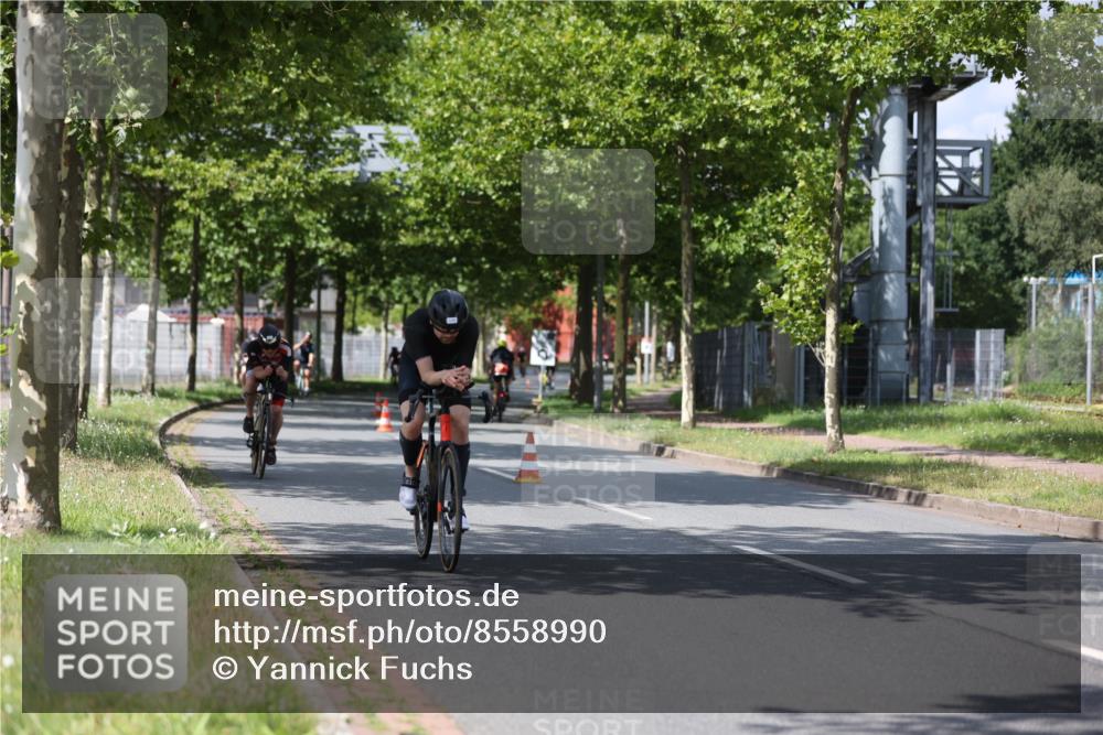 10.08.2025 - GEWOBA Citytriathlon Bremen Yannick Fuchs http://msf.ph/oto/8558990 10.08.2025 12:36:23 Radfahren 565, 582, 599, 639, 759, 766, 790, 794, 872 meine-sportfotos.de