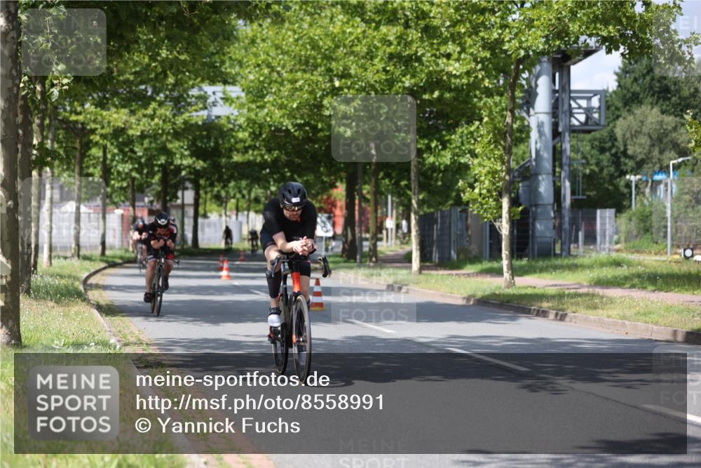 10.08.2025 - GEWOBA Citytriathlon Bremen Yannick Fuchs http://msf.ph/oto/8558991 10.08.2025 12:36:23 Radfahren 565, 582, 599, 639, 759, 766, 790, 794, 872 meine-sportfotos.de