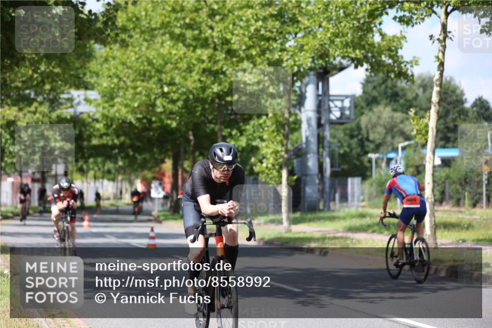 10.08.2025 - GEWOBA Citytriathlon Bremen Yannick Fuchs http://msf.ph/oto/8558992 10.08.2025 12:36:24 Radfahren 565, 582, 599, 639, 759, 766, 789, 790, 794, 872 meine-sportfotos.de