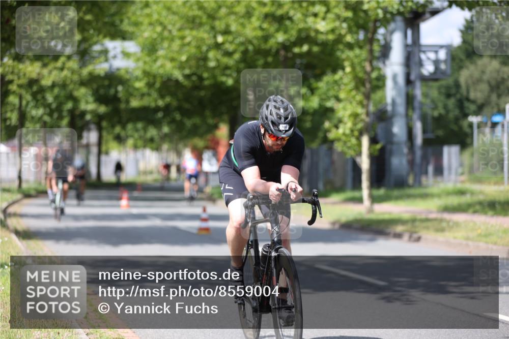 10.08.2025 - GEWOBA Citytriathlon Bremen Yannick Fuchs http://msf.ph/oto/8559004 10.08.2025 12:36:28 Radfahren 565, 582, 599, 639, 750, 766, 781, 789, 790, 794, 872, 1025, 1032 meine-sportfotos.de