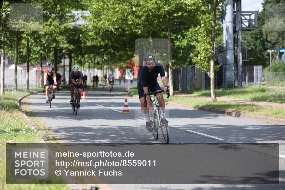 10.08.2025 - GEWOBA Citytriathlon Bremen Yannick Fuchs http://msf.ph/oto/8559011 10.08.2025 12:36:30 Radfahren 565, 599, 639, 750, 765, 766, 781, 789, 790, 794, 872, 1025, 1032 meine-sportfotos.de
