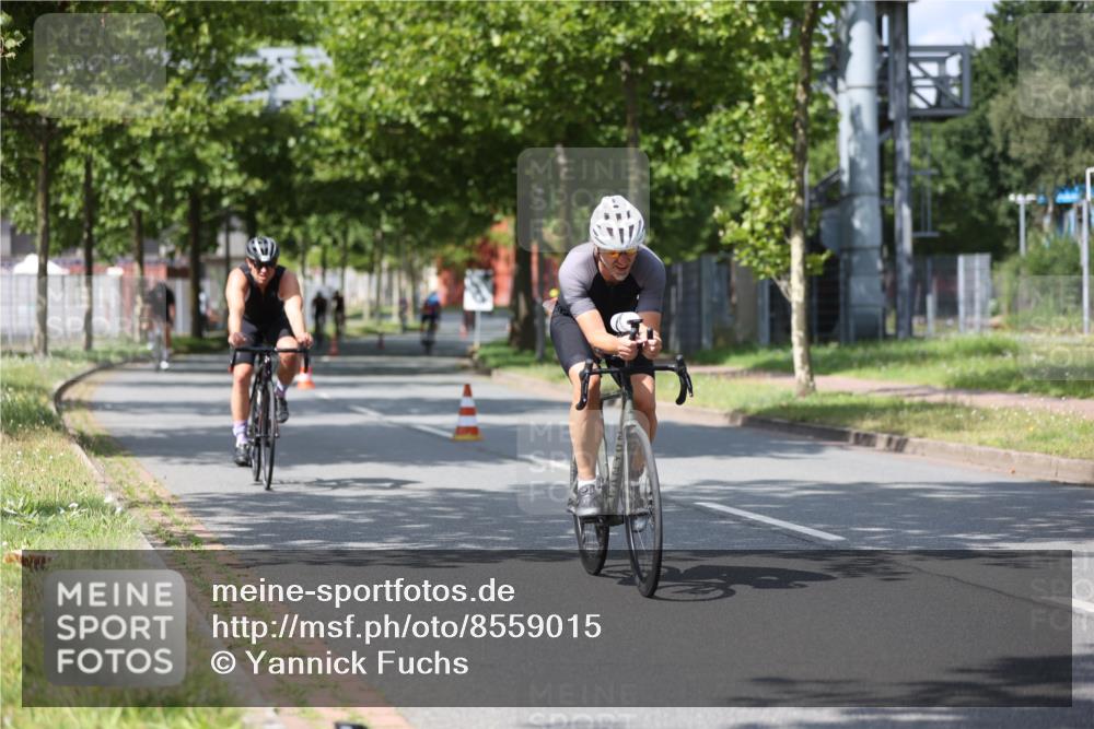 10.08.2025 - GEWOBA Citytriathlon Bremen Yannick Fuchs http://msf.ph/oto/8559015 10.08.2025 12:36:31 Radfahren 565, 599, 639, 750, 765, 766, 781, 789, 790, 794, 872, 1025, 1032 meine-sportfotos.de