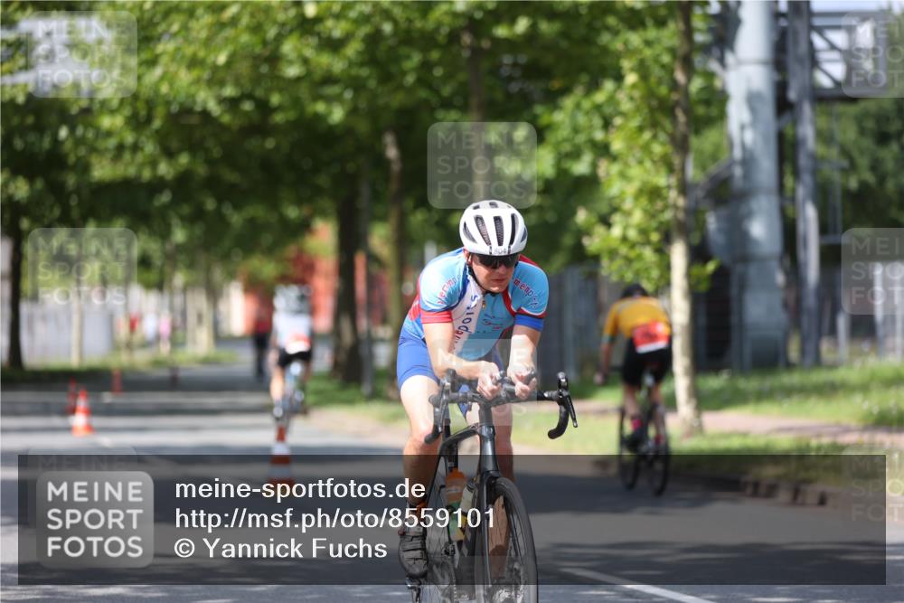 10.08.2025 - GEWOBA Citytriathlon Bremen Yannick Fuchs http://msf.ph/oto/8559101 10.08.2025 12:37:17 Radfahren 726, 804, 982 meine-sportfotos.de