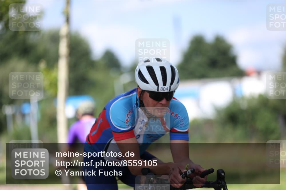10.08.2025 - GEWOBA Citytriathlon Bremen Yannick Fuchs http://msf.ph/oto/8559105 10.08.2025 12:37:17 Radfahren 726, 804, 982 meine-sportfotos.de