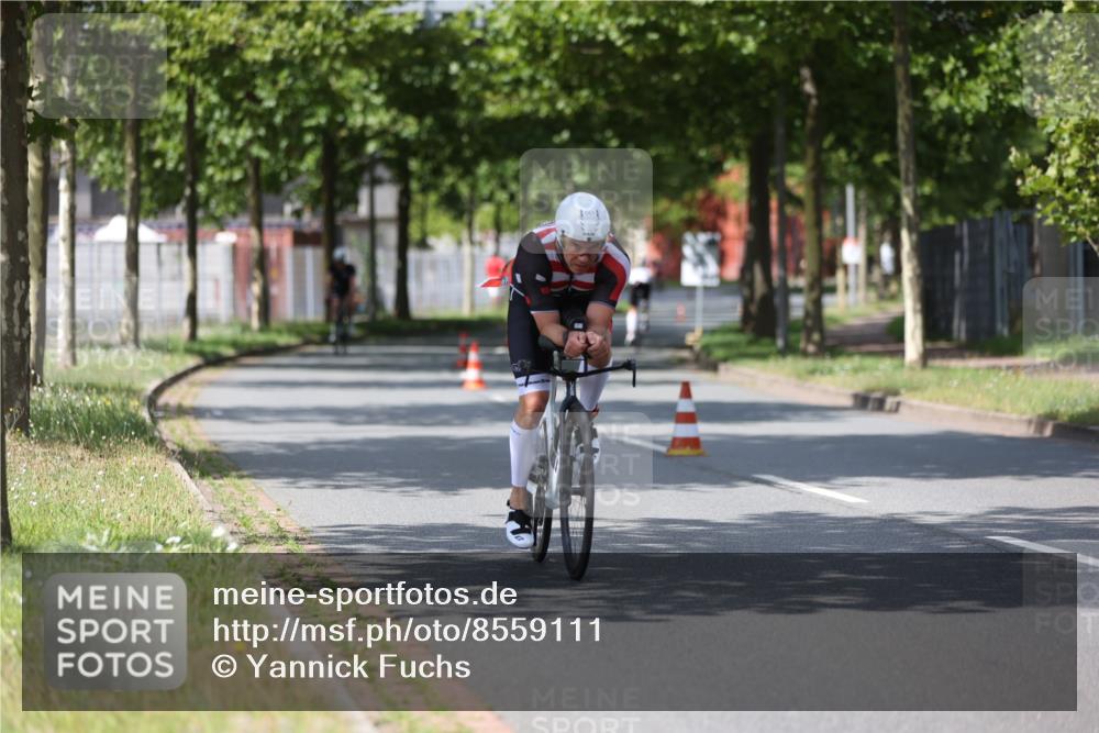 10.08.2025 - GEWOBA Citytriathlon Bremen Yannick Fuchs http://msf.ph/oto/8559111 10.08.2025 12:37:41 Radfahren 563, 603 meine-sportfotos.de