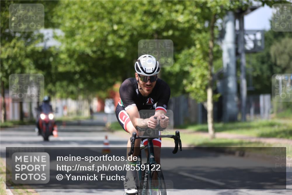 10.08.2025 - GEWOBA Citytriathlon Bremen Yannick Fuchs http://msf.ph/oto/8559122 10.08.2025 12:37:47 Radfahren 563, 603, 618 meine-sportfotos.de