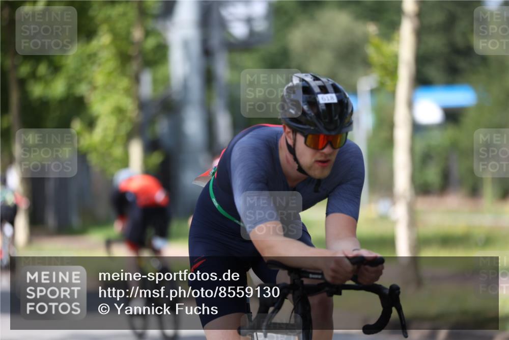 10.08.2025 - GEWOBA Citytriathlon Bremen Yannick Fuchs http://msf.ph/oto/8559130 10.08.2025 12:37:58 Radfahren 618, 671, 761, 764, 782 meine-sportfotos.de