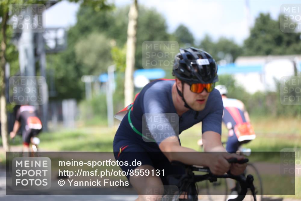 10.08.2025 - GEWOBA Citytriathlon Bremen Yannick Fuchs http://msf.ph/oto/8559131 10.08.2025 12:37:58 Radfahren 618, 671, 761, 764, 782 meine-sportfotos.de