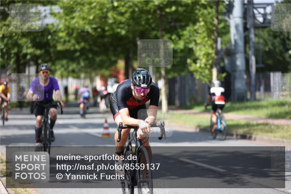 10.08.2025 - GEWOBA Citytriathlon Bremen Yannick Fuchs http://msf.ph/oto/8559137 10.08.2025 12:38:06 Radfahren 618, 671, 761, 764, 782, 784, 825, 844, 853, 1018 meine-sportfotos.de