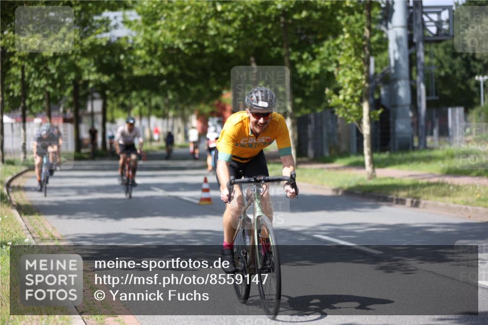 10.08.2025 - GEWOBA Citytriathlon Bremen Yannick Fuchs http://msf.ph/oto/8559147 10.08.2025 12:38:08 Radfahren 618, 671, 761, 764, 782, 784, 825, 844, 853, 1018 meine-sportfotos.de