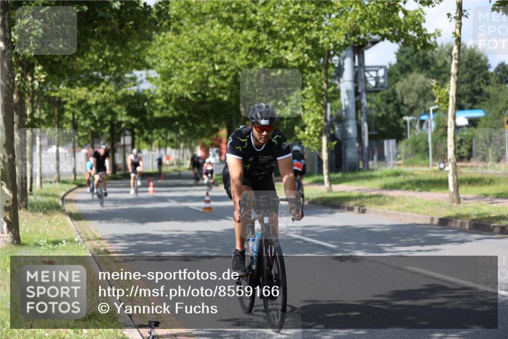10.08.2025 - GEWOBA Citytriathlon Bremen Yannick Fuchs http://msf.ph/oto/8559166 10.08.2025 12:38:13 Radfahren 557, 671, 761, 764, 782, 784, 825, 844, 853, 1018 meine-sportfotos.de