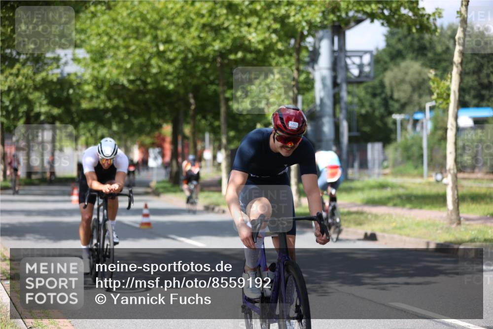 10.08.2025 - GEWOBA Citytriathlon Bremen Yannick Fuchs http://msf.ph/oto/8559192 10.08.2025 12:38:35 Radfahren 557, 634, 662, 740, 772, 797 meine-sportfotos.de