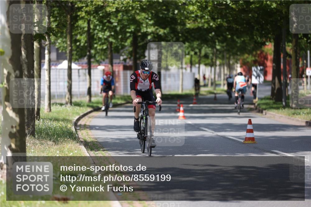 10.08.2025 - GEWOBA Citytriathlon Bremen Yannick Fuchs http://msf.ph/oto/8559199 10.08.2025 12:38:39 Radfahren 555, 634, 662, 740, 772, 797, 892, 940 meine-sportfotos.de