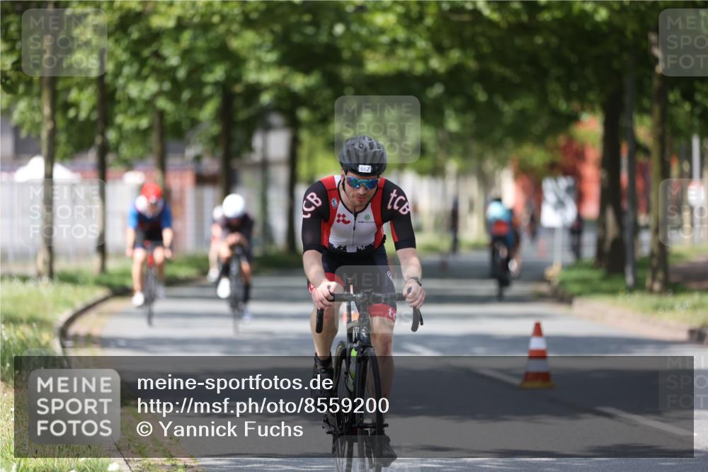 10.08.2025 - GEWOBA Citytriathlon Bremen Yannick Fuchs http://msf.ph/oto/8559200 10.08.2025 12:38:39 Radfahren 555, 634, 662, 740, 772, 797, 892, 940 meine-sportfotos.de