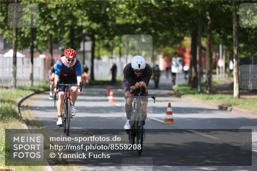 10.08.2025 - GEWOBA Citytriathlon Bremen Yannick Fuchs http://msf.ph/oto/8559208 10.08.2025 12:38:41 Radfahren 555, 634, 662, 740, 762, 772, 797, 892, 940, 1019 meine-sportfotos.de