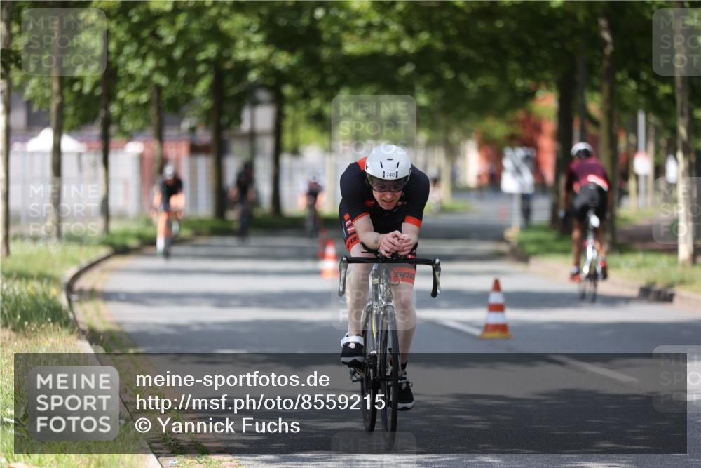 10.08.2025 - GEWOBA Citytriathlon Bremen Yannick Fuchs http://msf.ph/oto/8559215 10.08.2025 12:38:43 Radfahren 555, 634, 662, 720, 740, 762, 772, 797, 892, 940, 1019 meine-sportfotos.de