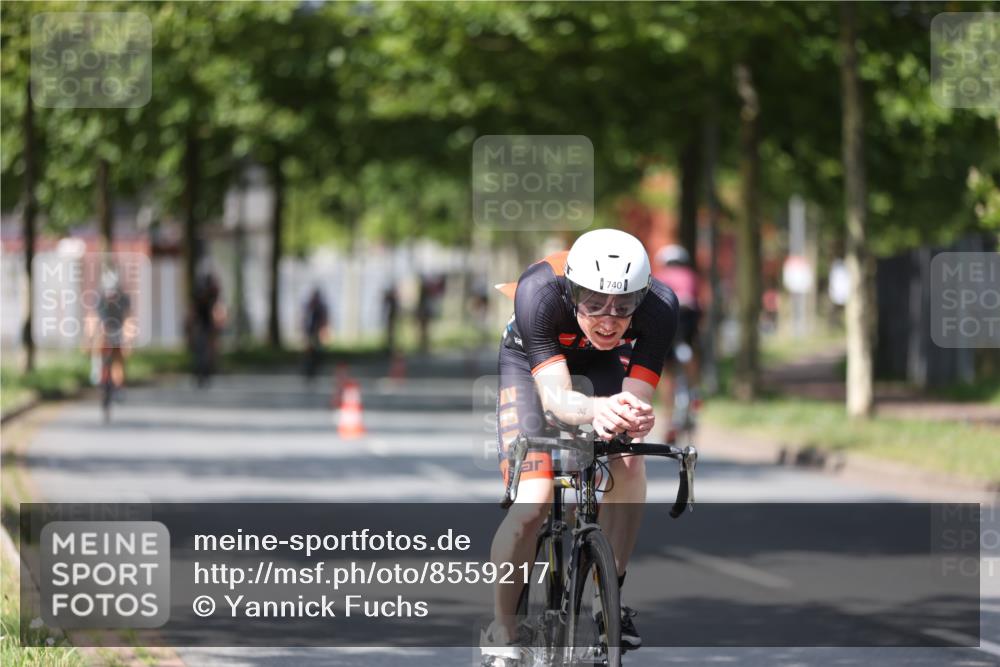 10.08.2025 - GEWOBA Citytriathlon Bremen Yannick Fuchs http://msf.ph/oto/8559217 10.08.2025 12:38:44 Radfahren 555, 634, 662, 720, 740, 762, 772, 797, 892, 940, 1019 meine-sportfotos.de